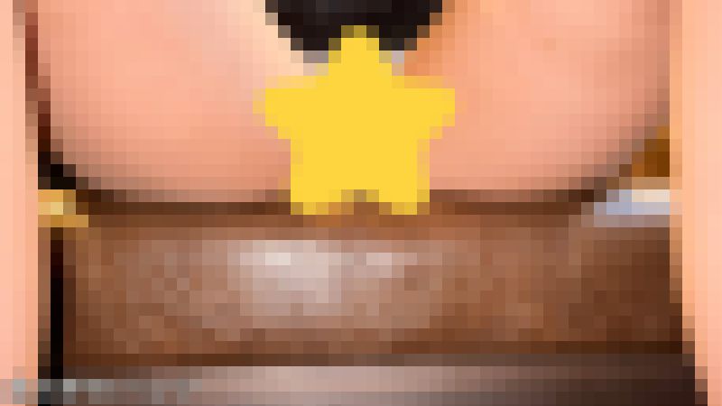 【4K】あの子のパンツが見てみたい！ももちゃん編　きれいな肌とパンツの食い込みがエッチなコラボレーション！