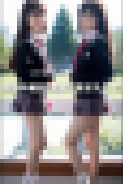 ■縦長画像■ 制服の絶対領域を見せたくて