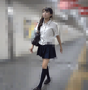 【再販】スカートめくりvol50〜2視点撮影で制服美少女がめくられ生尻食い込みパンツ丸見えパンチラ盗撮?
